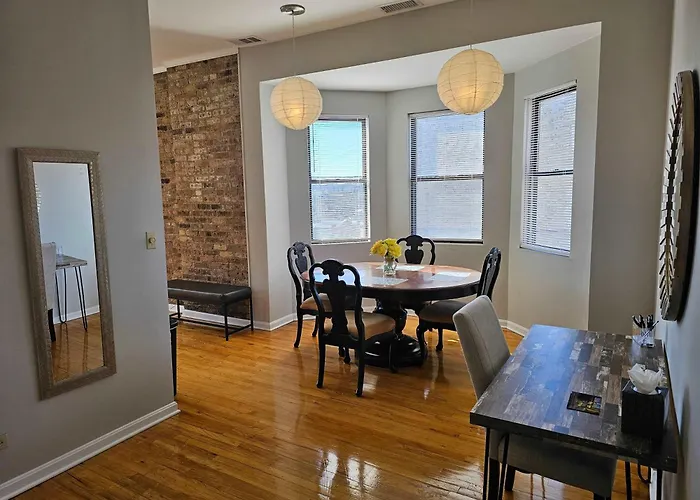 Two Bedroom West Loop * Chicago
