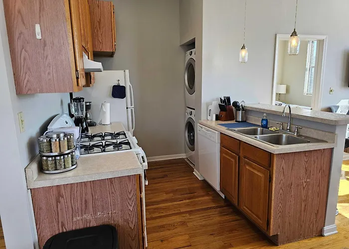 Two Bedroom West Loop Apartment