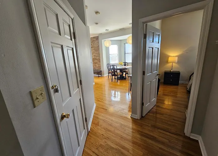 Apartment Two Bedroom West Loop Chicago
