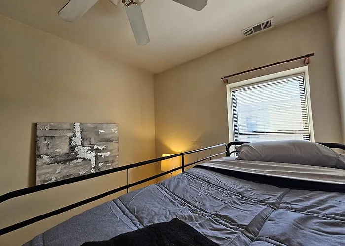 Two Bedroom West Loop Apartment